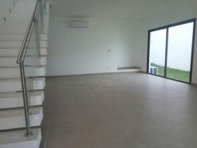 Abidjan immobilier | Maison / Villa à vendre dans la zone de Cocody centre à 280 000 000 FCFA  | Abidjan-Immobilier.net