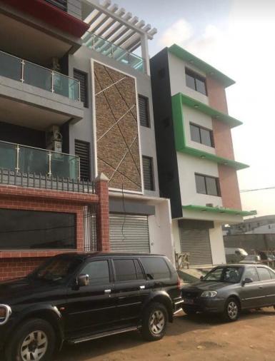 Abidjan immobilier | Bureau à louer dans la zone de Cocody centre à 1 000 000 FCFA  | Abidjan-Immobilier.net